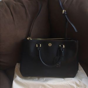 Tory Burch Robinson Double Zip tote in black