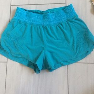 Lululemon shorts, older style!