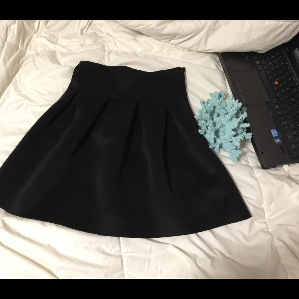 *SOLD*π£HP4/16/17π£Black high waist pleated skirt - Picture 8 of 8