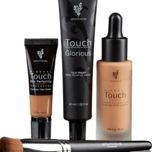 Younique Kudos Fabulous Four