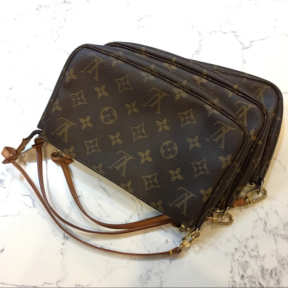 Pochette accessoire sold