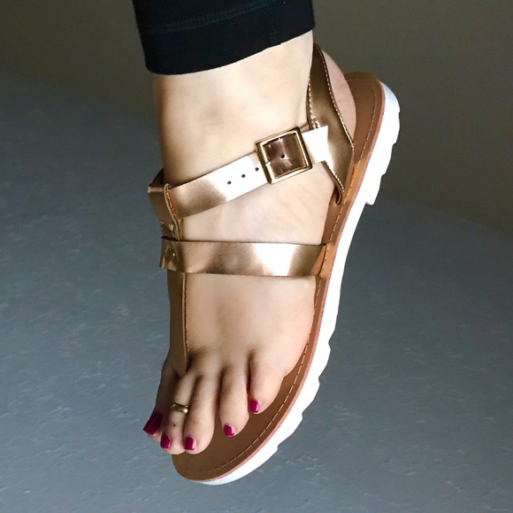 🏆HOST PICK🏆🌹Rose Gold💰 Sandals - Picture 5 of 5
