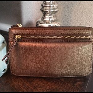 Fossil wallet.. Metallic