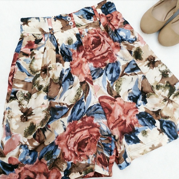 Vintage Pants - Vintage Floral Silk Palazzo Gaucho Wide Leg Shorts