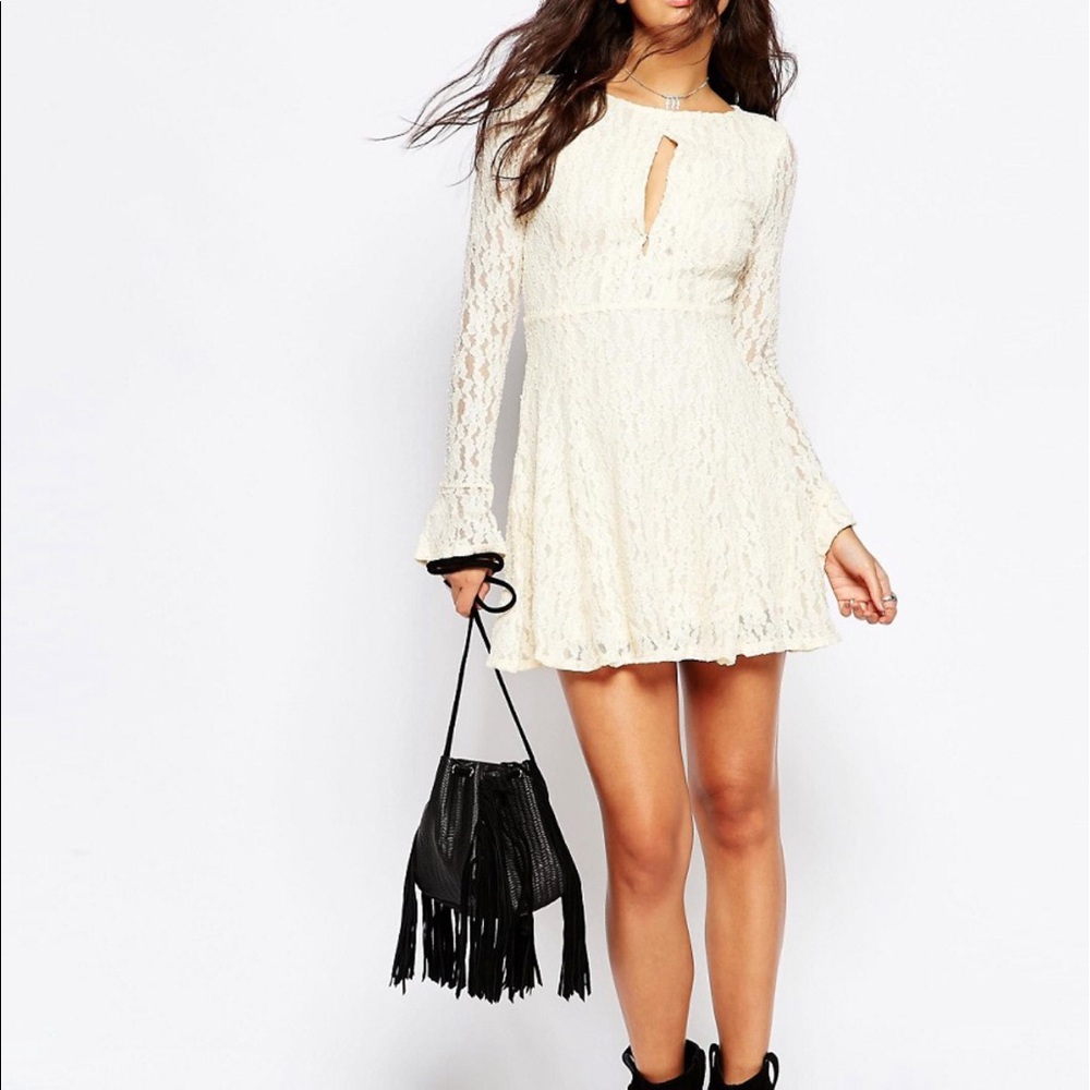 FREE PEOPLE Beautiful lace dress