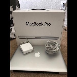 MacBook pro 13inch led-blacklit widescreen laptop