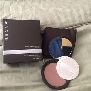 BECCA Blotting Powder Perfector