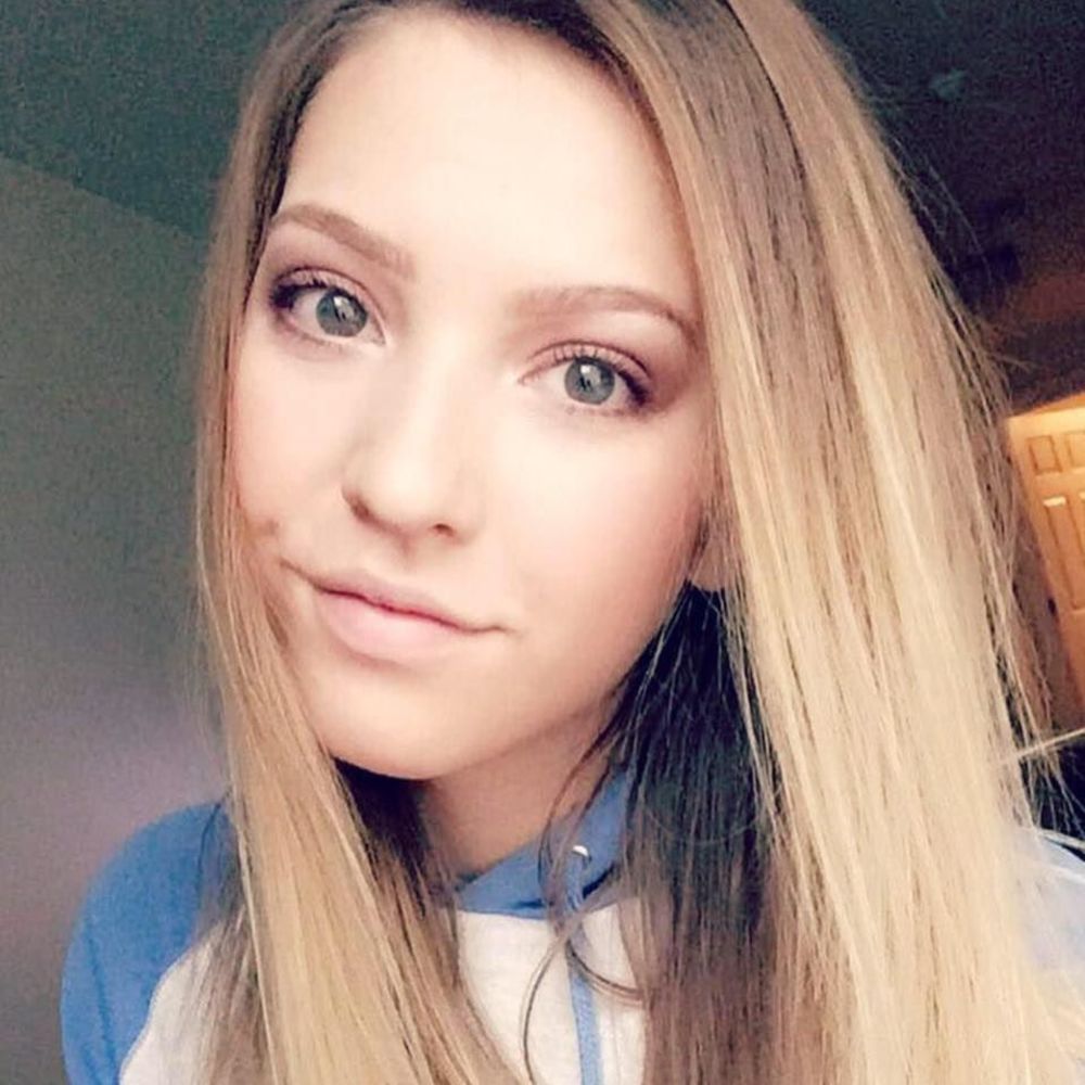 Meet your Posher, Brittani