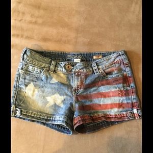 Silver Jeans American flag shorts