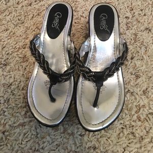 Carlos by Carlos Santana heeled flip flops!