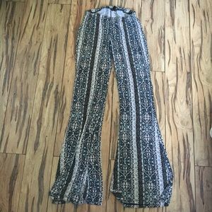 Tilly's Bohemian patterned boot cut flowy pants!