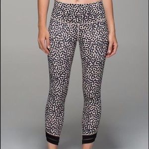 Lululemon ace spot leggings