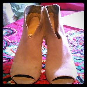 Micheal Kors Suede Booties