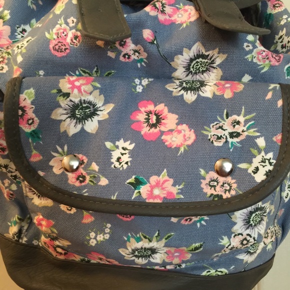 Candies Canvas Backpack - Picture 4 of 5