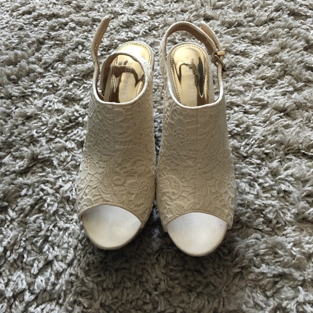 Francesca's White Lace Wedges