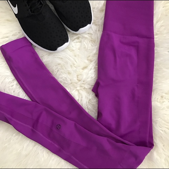 lululemon athletica Pants - Lululemon magenta tights