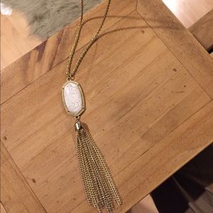 Long imitation kendra Scott necklace