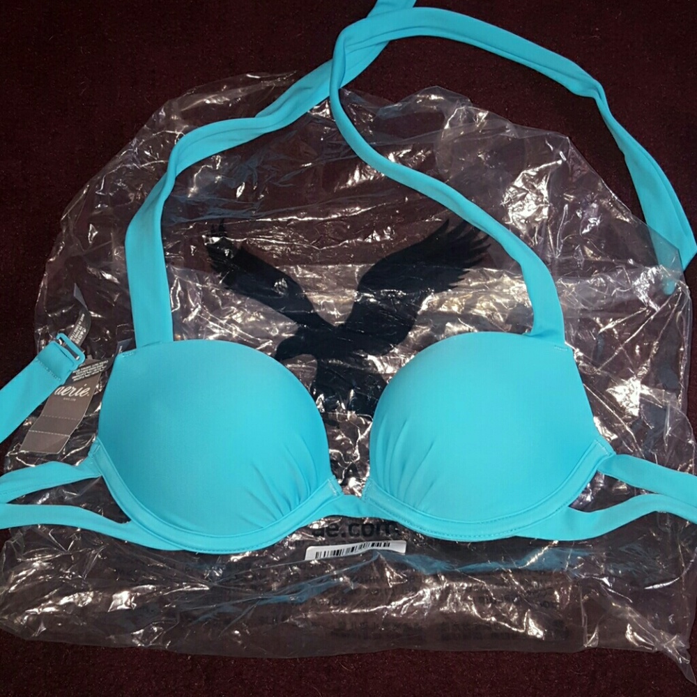 BNWT aerie swim top!