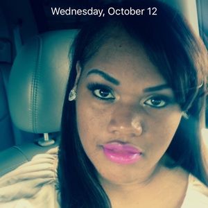 Meet your Posher, Lyneasha