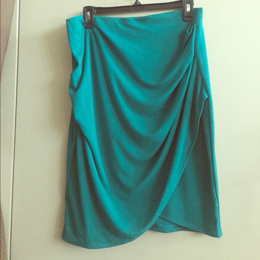 Jade green HM skirt