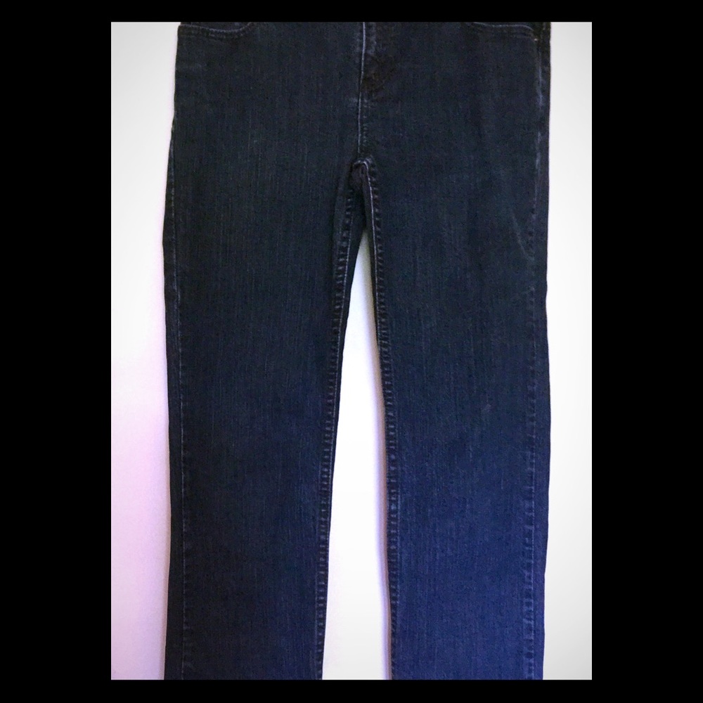 Simply Vera Wang Women's Jeans Dark Blue Size 6