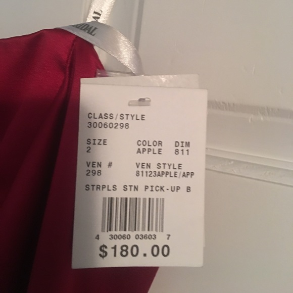 Dress - Picture 2 of 2