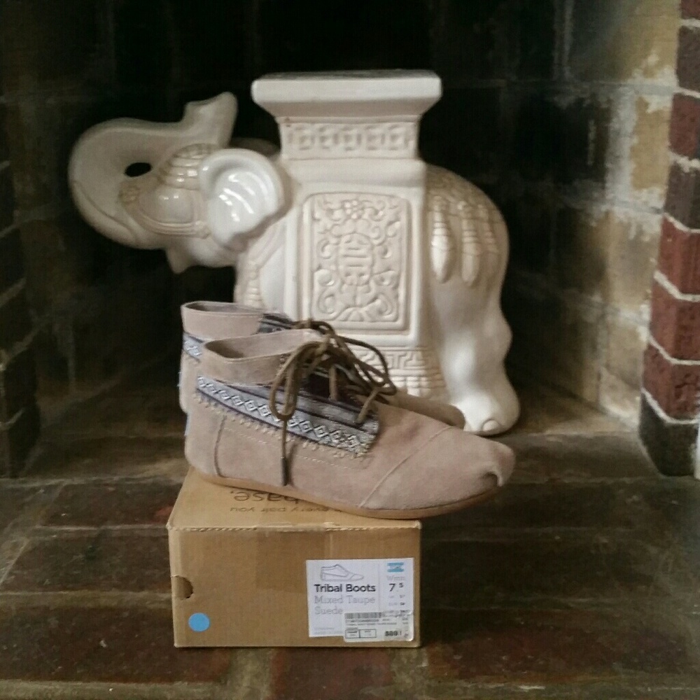 Toms Tribal Boots - 7.5