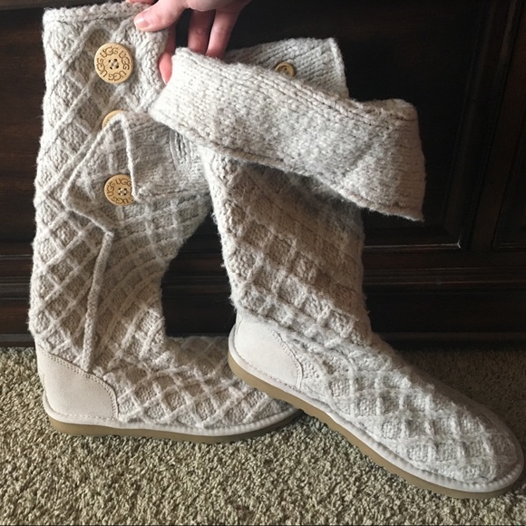 Ugg Lattice Boots Sz 8 - Picture 2 of 7