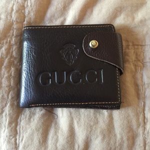 Vintage gucci wallet