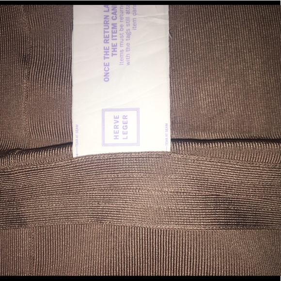 ❌🚫SOLD Herve Leger Skirt -L⭕️❌ - Picture 5 of 8