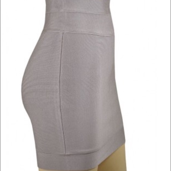 ❌🚫SOLD Herve Leger Skirt -L⭕️❌ - Picture 8 of 8