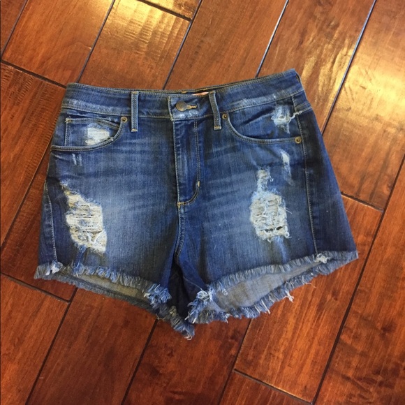 Guess Pants - Guess Jean Shorts Size 28