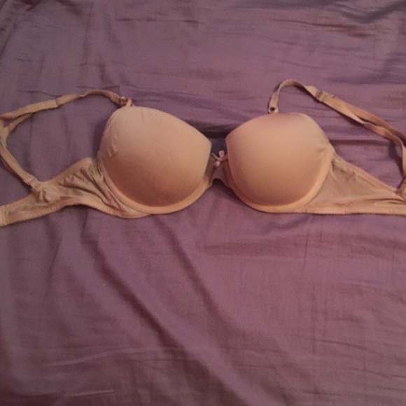 Victoria's Secret 32 D bra - Picture 1 of 2