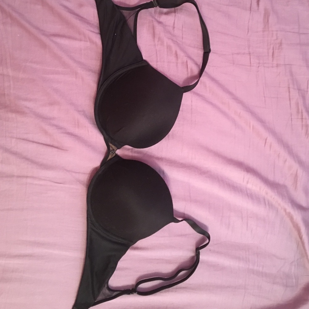Black plunge Victoria's Secret 32DD bra
