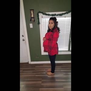 Meet your Posher, Claudia