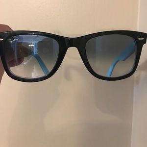 Rare Ray-Ban Wayfarer 2140 Made Italy