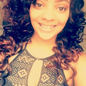 Meet your Posher, Mia