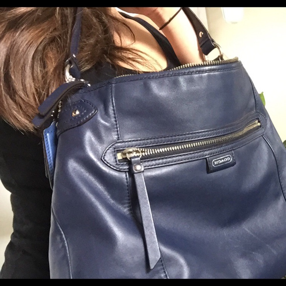 Coach navy blue leather shoulder bag hobo purse