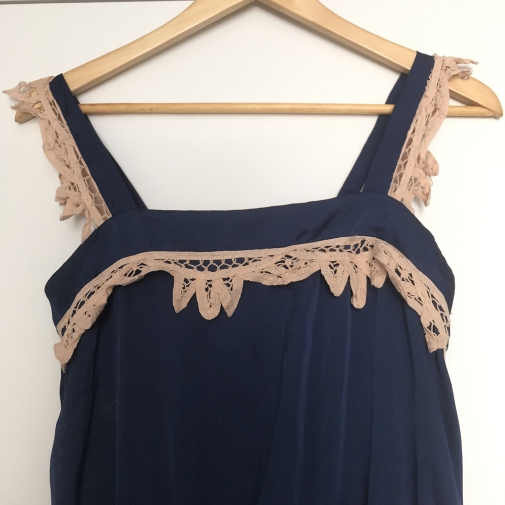 Silk top - Picture 2 of 3