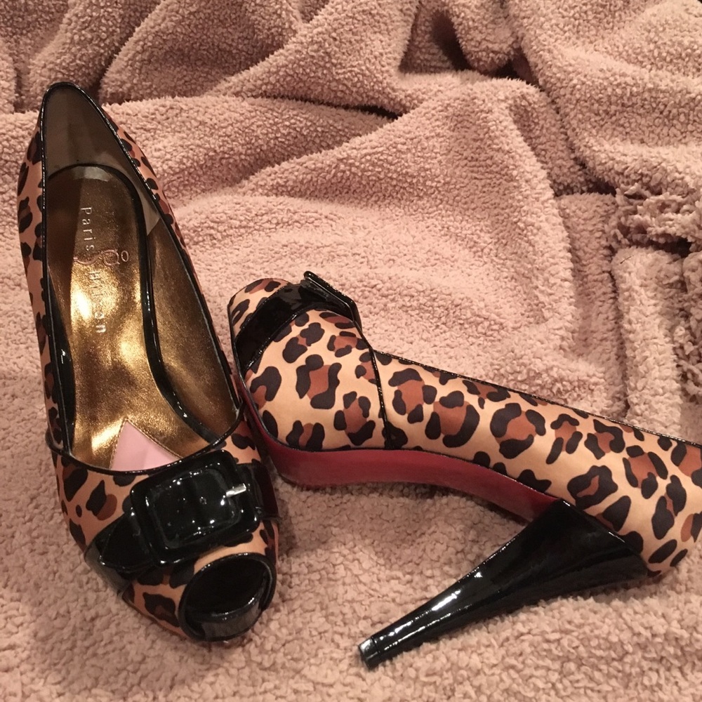 Paris Hilton Peep toe Cheetah Heels size 8. Sexy!