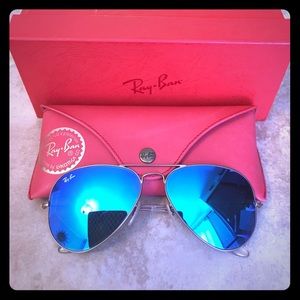 Rayban 3025 , gold Aviator Blue Mirror