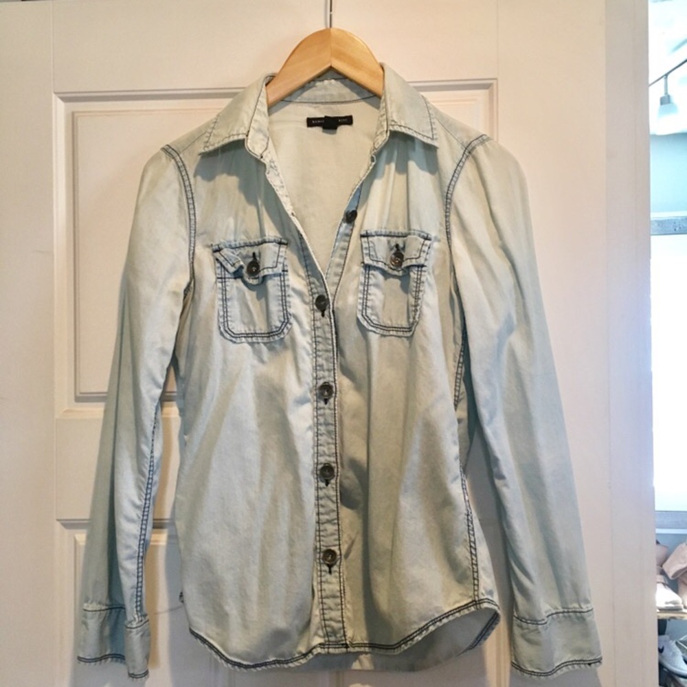 Banana Republic denim shirt - size XS