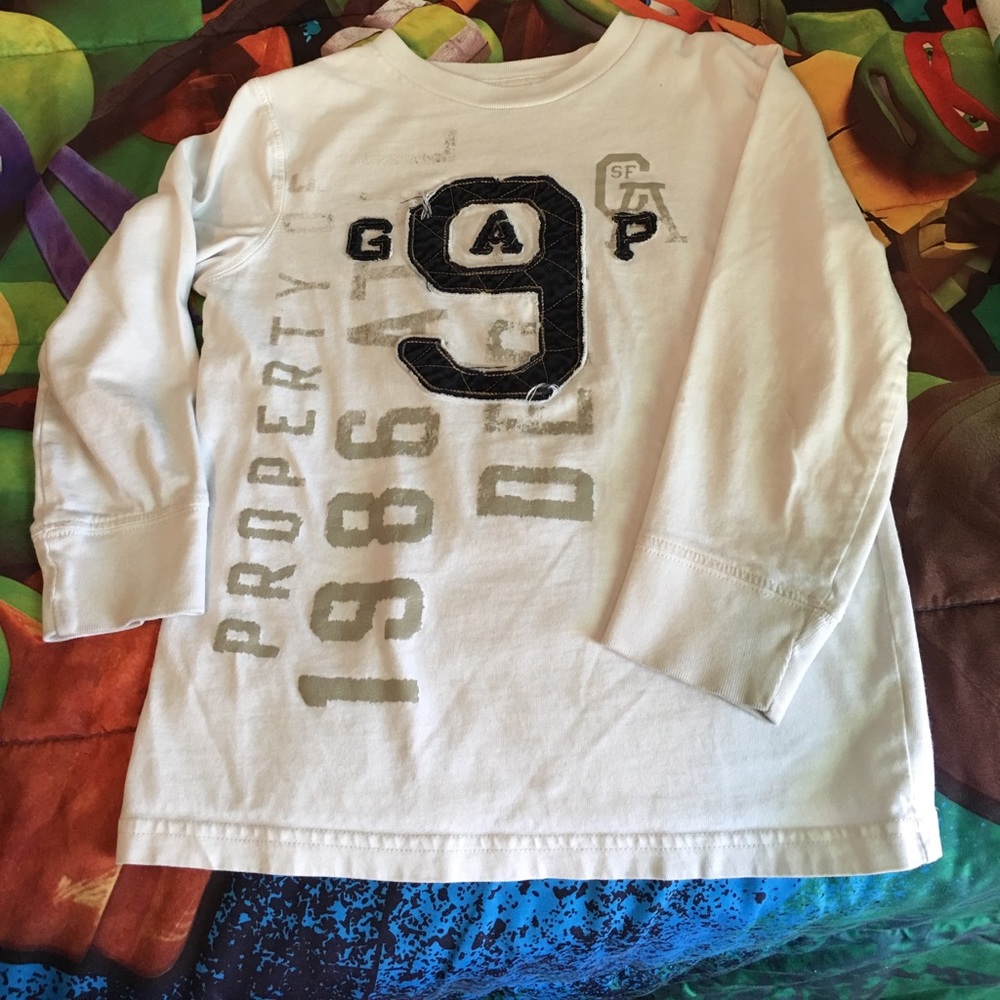 Long sleeved shirt
