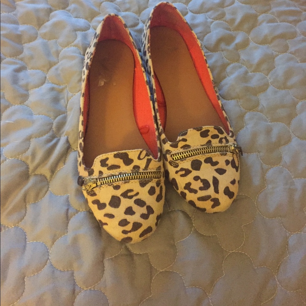 Leopard flats