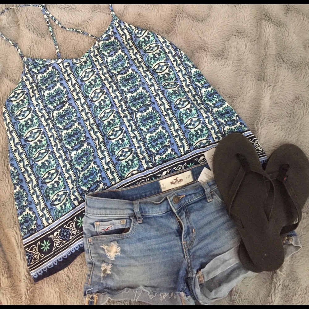Hollister Top!