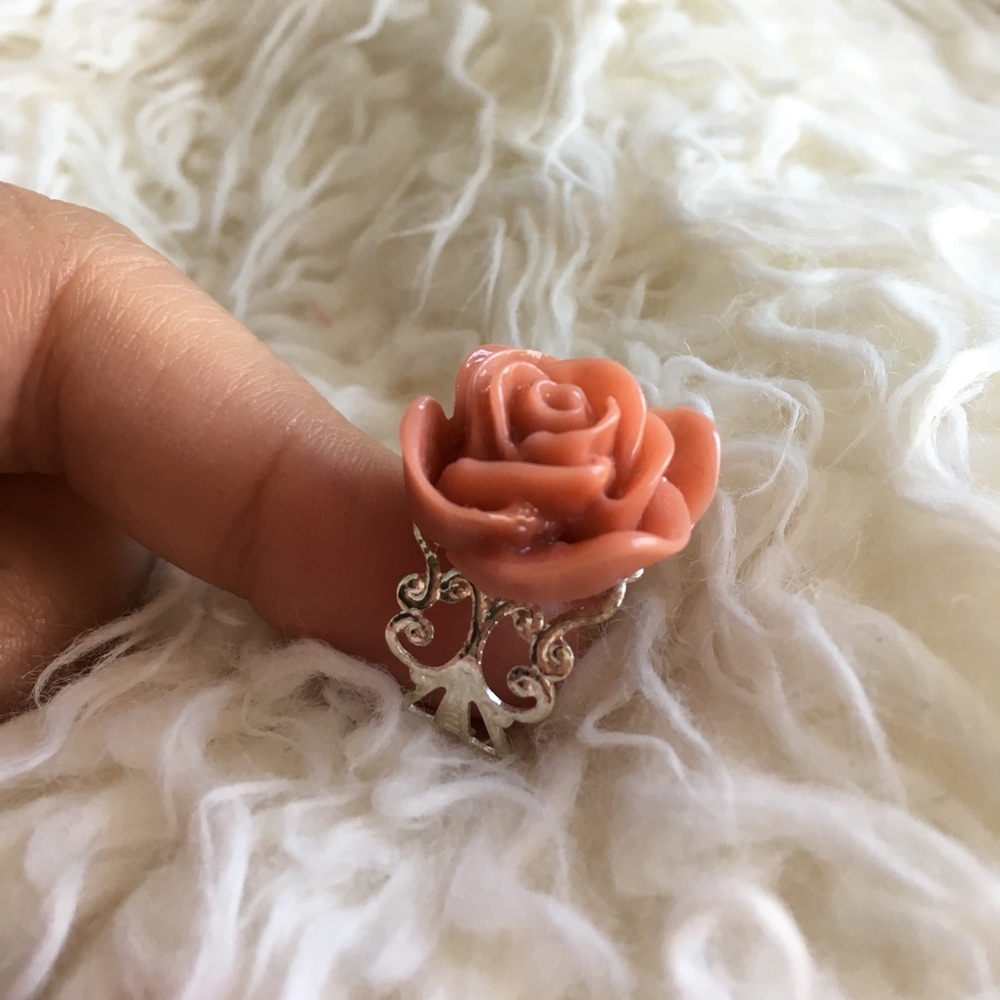Victorian inspired Rose Ring. NWOT