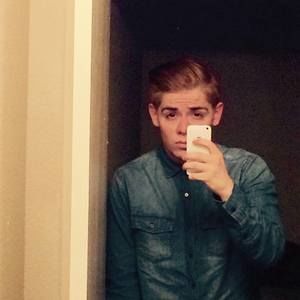 Meet your Posher, Nicolas