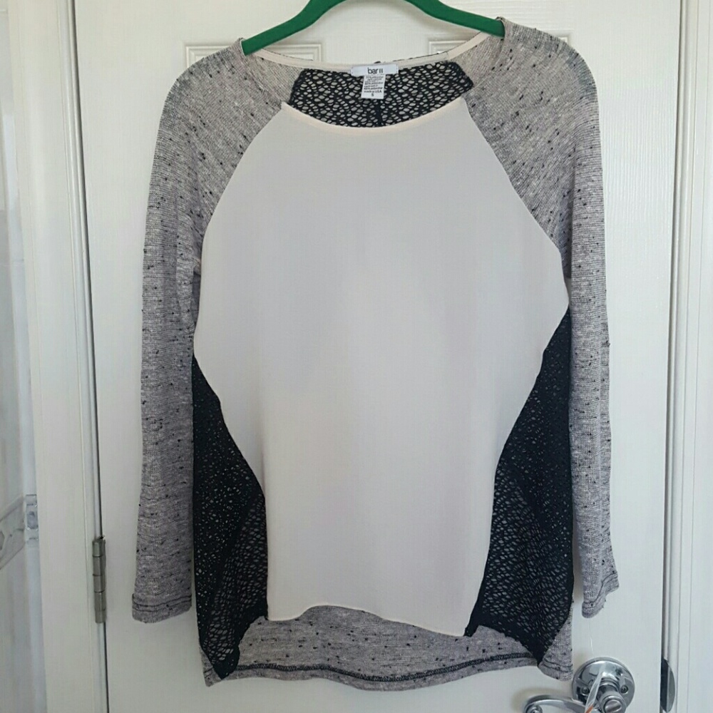 ⬇️Price!!! Bar III Long sleeve top