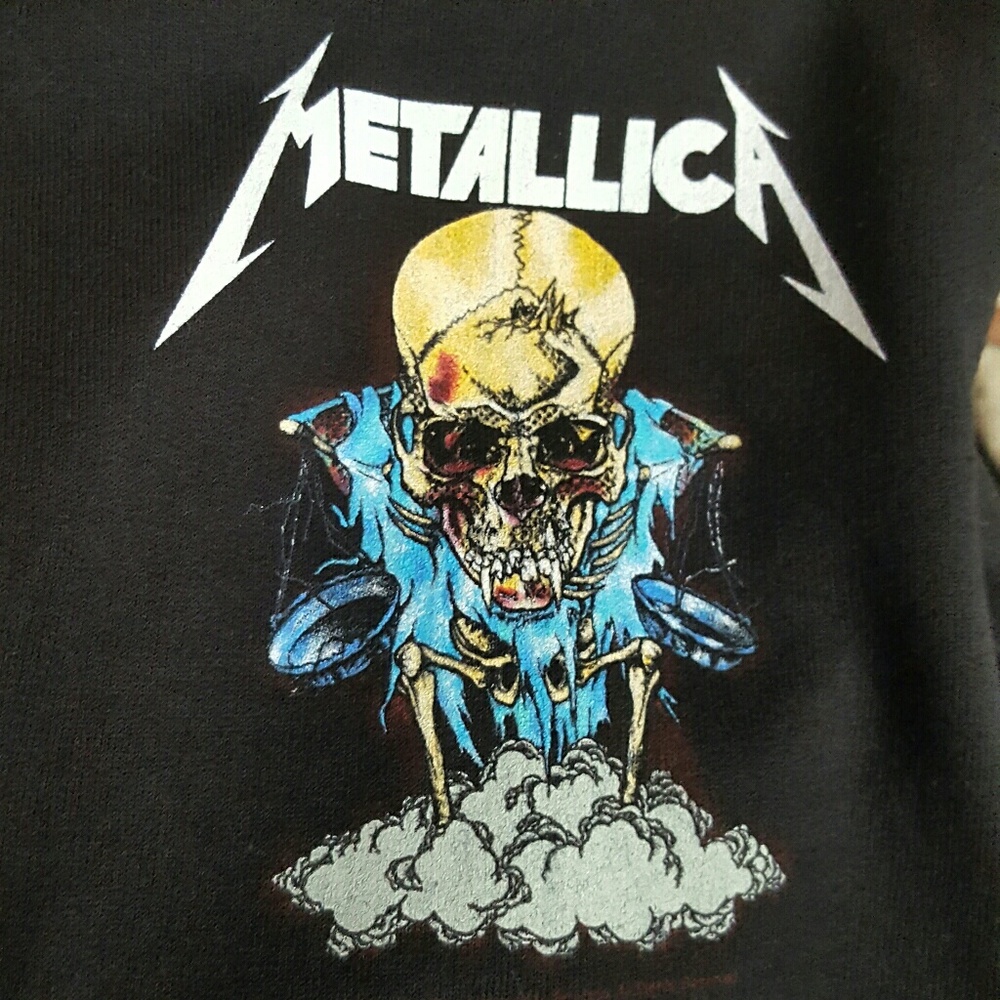 Unisex Metallica hoodie size small.