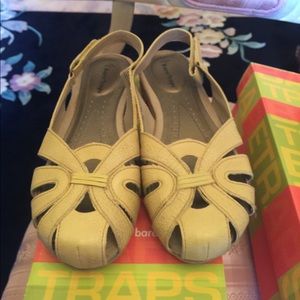 BareTrap Sandals 8.5W